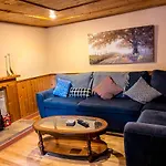 With Views Dog Friendly Ferienhaus