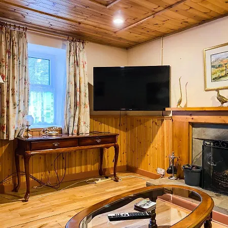 Barnesmore Cottage *